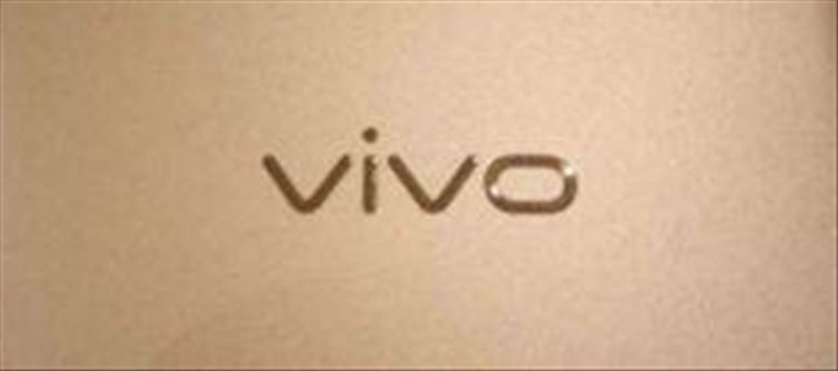 అదిరిపోయే ఫీచర్స్ తో సందడి చెయ్యనున్న Vivo V2140A..