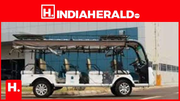 Driverless buses launched! Amazing technology!