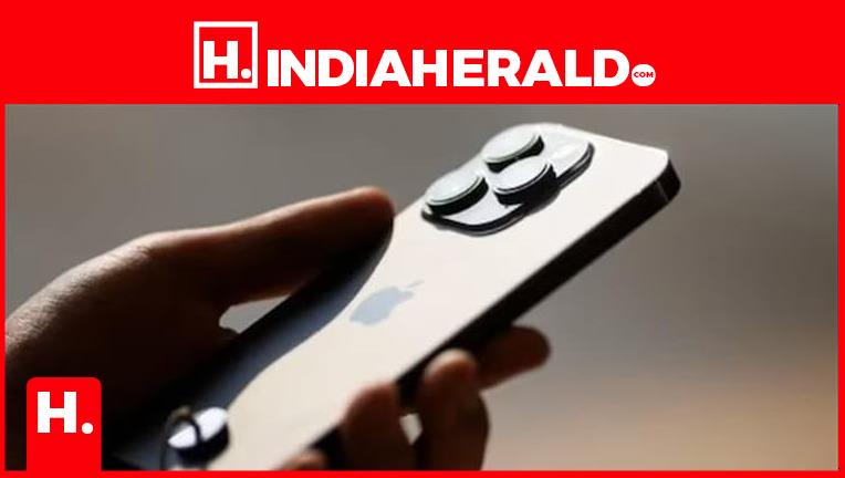 iPhone Hacking - How safe are iPhones and what is Apple war