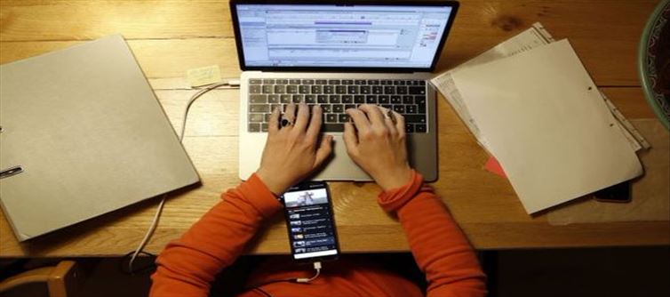 Omicron: Companies take U-Turn- Work from where???