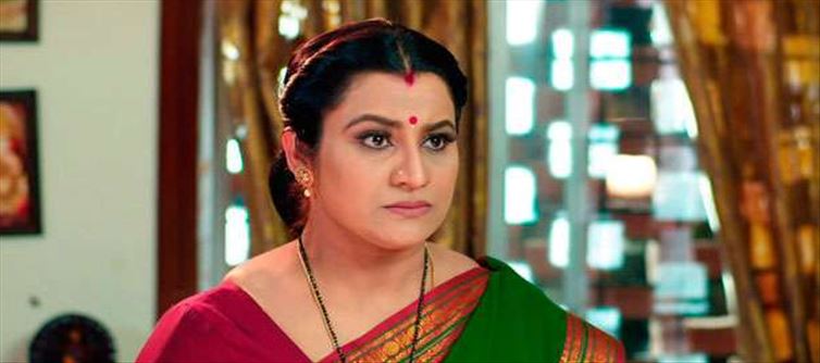 టీవీ: శ్రీమతి శ్రీనివాస సీరియల్ లో నటించే మీనాక్షి రియల్ లైఫ్ ఇదే..!!