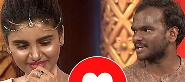 ఇమ్మాన్యుయల్ తల్లిని చూసి ఎమోషనల్ అయిన వర్ష.. మంచి అబ్బాయిని నాకు ఇచ్చారంటూ..కన్నీళ్లు
