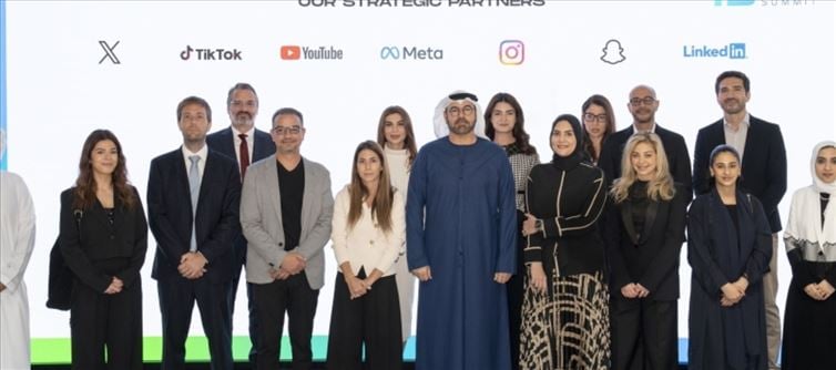 1 Billion fans Summit hosts primary social media platforms