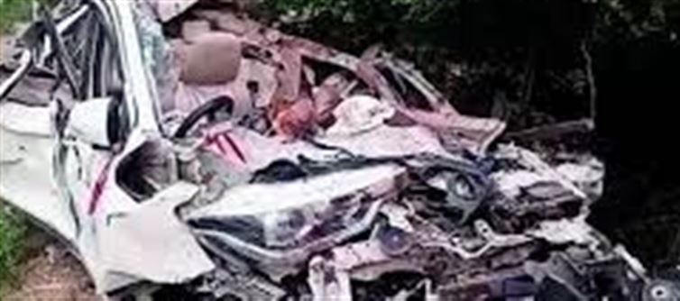 Car returning from wedding procession hit by speeding truck!