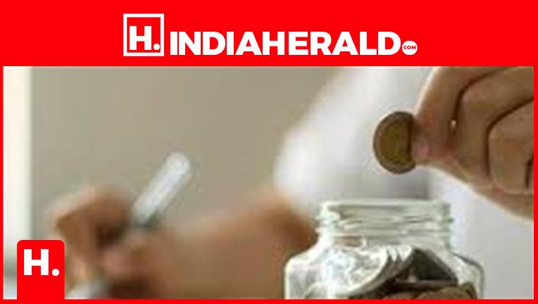 Investment 2026: Small Savings Schemes vs FDs – Where Will You Earn More?