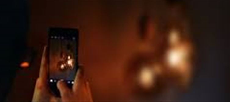 "Short Tricks To Grasp Smartphone Low-Light Images."