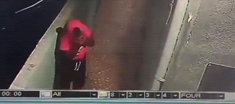 VIDEO - Telangana 7th Class Student breaks into Bank