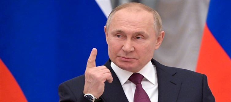 Putin's One man show to all the super Powers!?