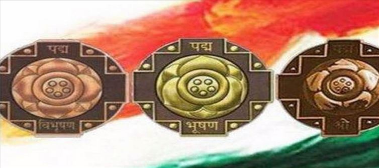 73 రిపబ్లిక్ డే : అవార్డ్ అందుకో సైనిక.. సేవక..!