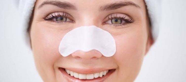 ఆడవాళ్ళ ముఖం మీద ఏర్పడే బ్లాక్ హెడ్స్ పోగొట్టే అద్భుతమైన చిట్కాలు.. !!